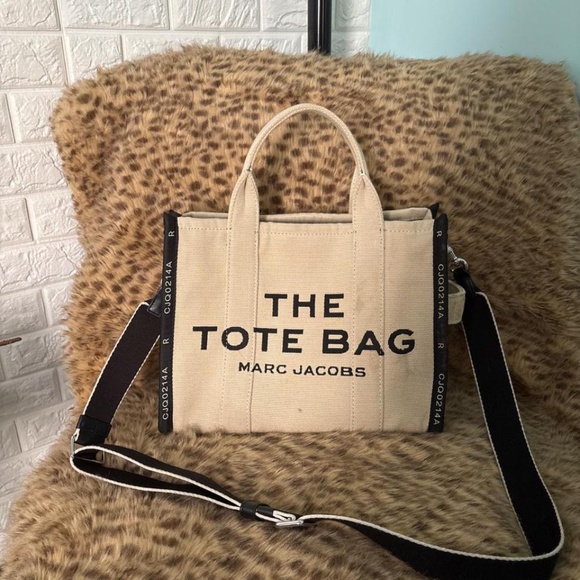 Marc Jacob Tote Bag - Picture 1 of 5